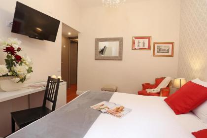 Casa Ponte Sisto Guesthouse - image 5