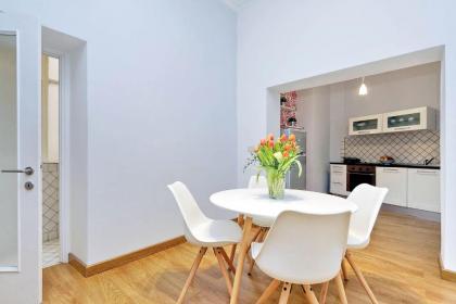 Cozy Tritone - My Extra Home - image 15
