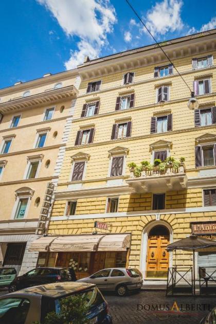 Domus Alberti Bed & Breakfast - image 2