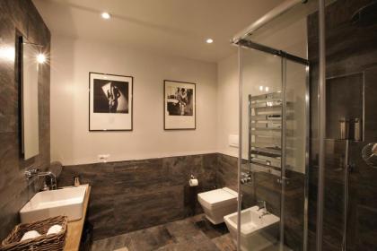 The Independent Suites - image 4
