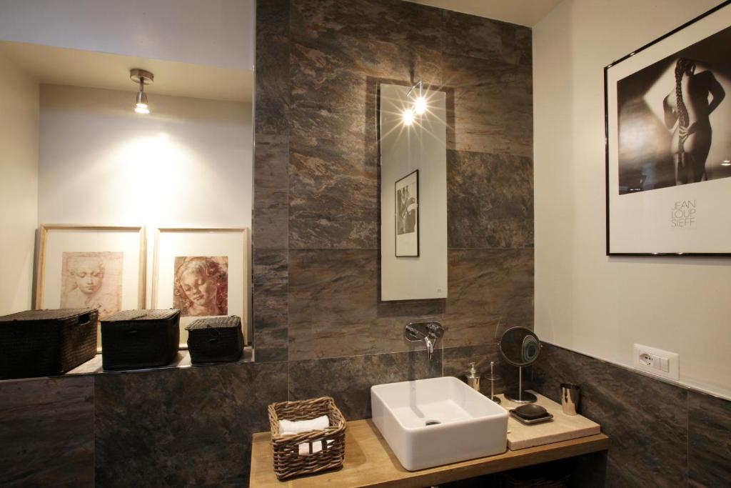 The Independent Suites - image 5