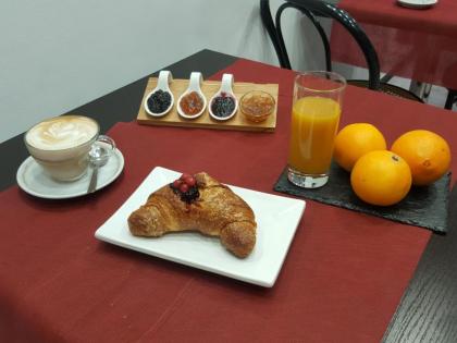 Relais At Via Veneto - image 2