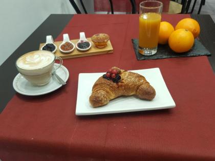 Relais At Via Veneto - image 3