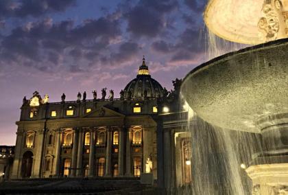 Vatican Art House - image 9