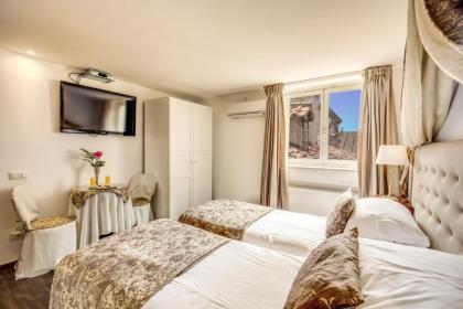 Pantheonview - Luxury Suites - image 13