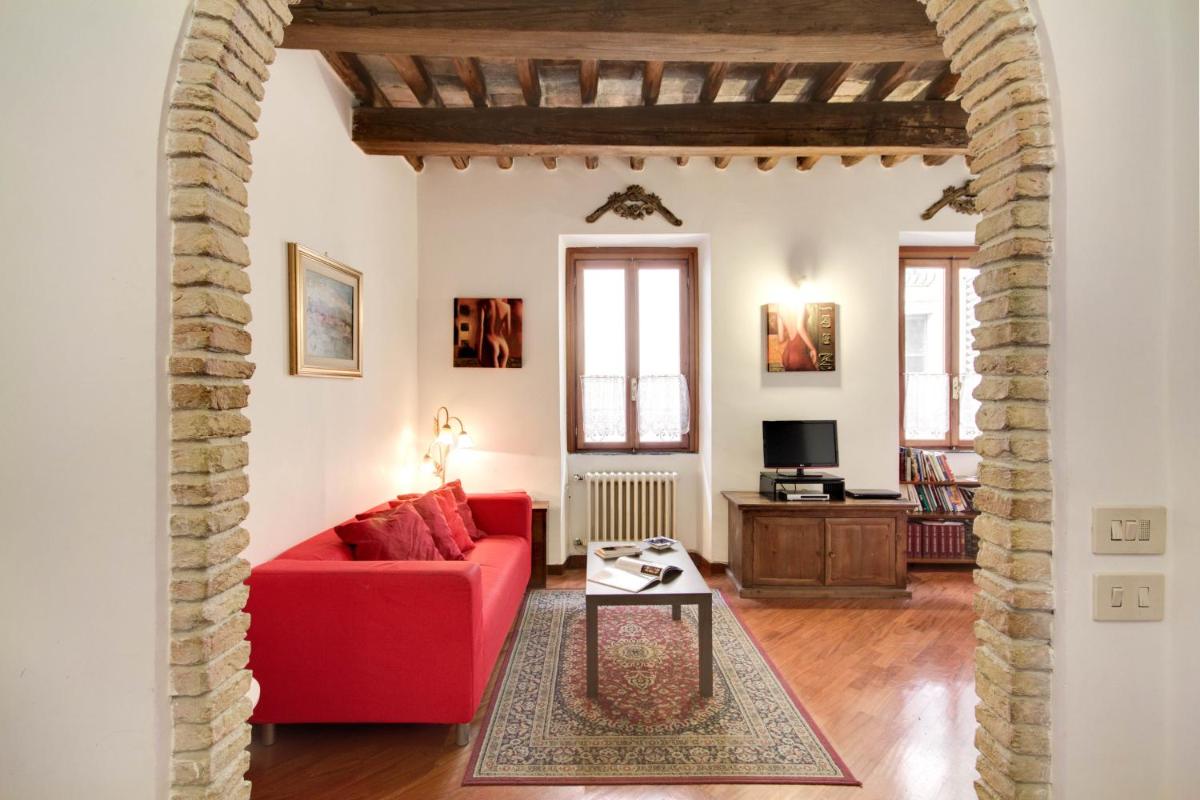 Stunning Pantheon Apartment - main image