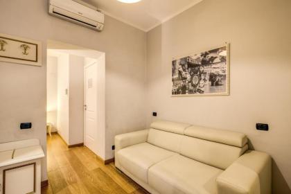 Gravina Suite Frattina - image 17