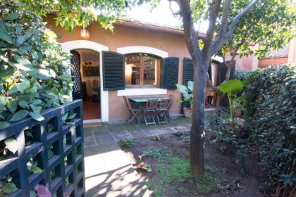 The Palatine Garden Apartment - image 11
