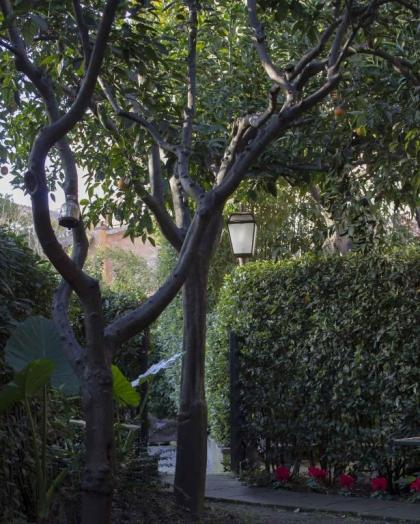 The Palatine Garden Apartment - image 8