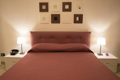 Termini in Bed - image 18