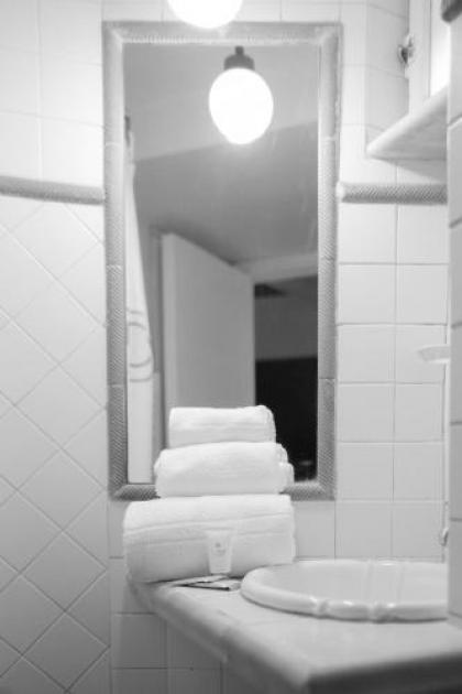 Campo De Fiori Apartment - image 13