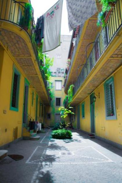 Campo De Fiori Apartment - image 16