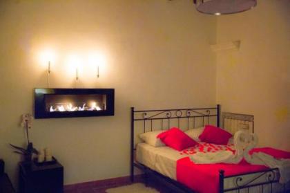 Campo De Fiori Apartment - image 6