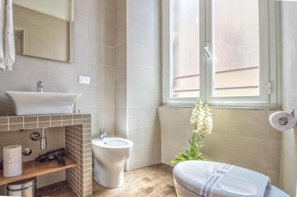Little Queen Relais - image 19