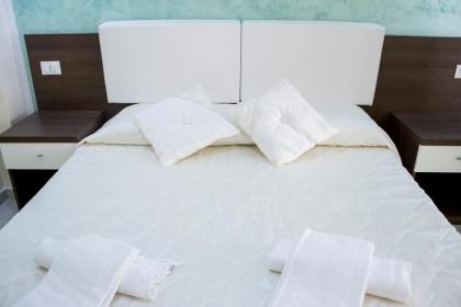 Tiburtina Hotel Holiday - image 3