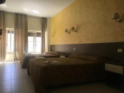 Tiburtina Hotel Holiday - image 6
