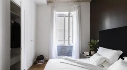 App Leoncino Design Apartment in Rome - image 1
