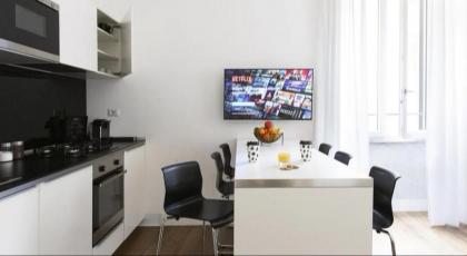 App Leoncino Design Apartment in Rome - image 2