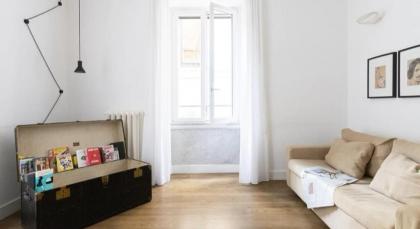 App Leoncino Design Apartment in Rome - image 6