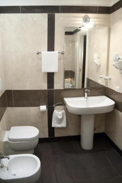 Guest's Heaven - image 11