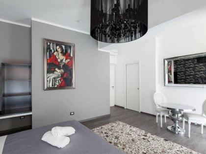 Town House Roma - image 1
