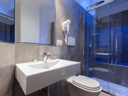 Town House Roma - image 15