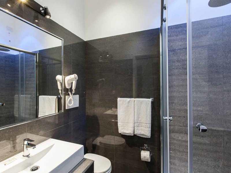 Town House Roma - image 4