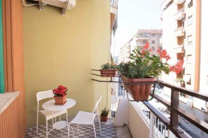 Audrey Rooms - image 15