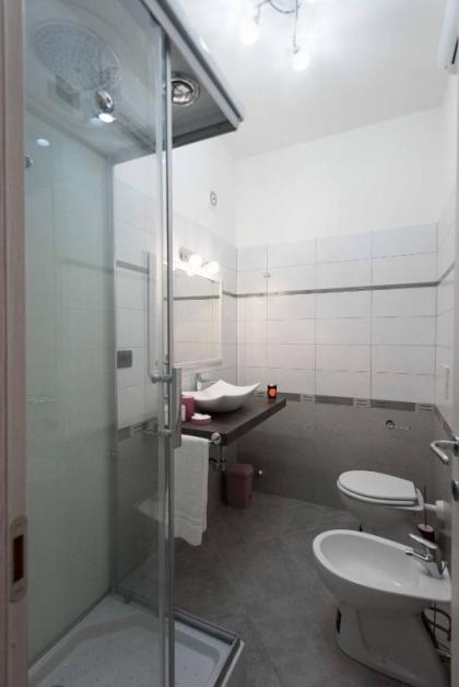 Audrey Rooms - image 2