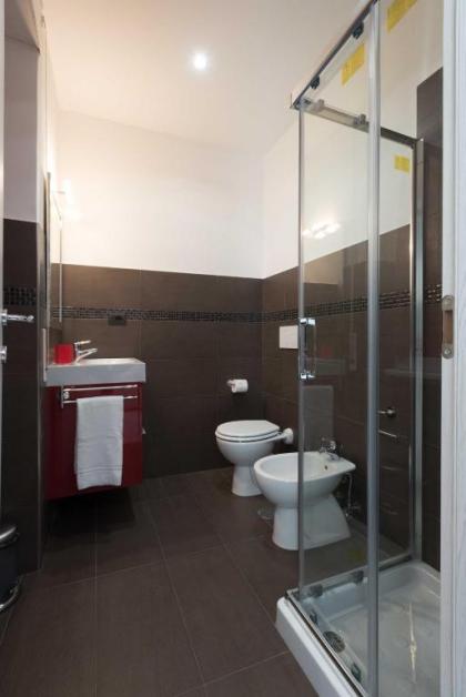 Audrey Rooms - image 8