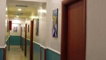 Hotel Leone - image 14