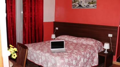 Hotel Leone - image 15