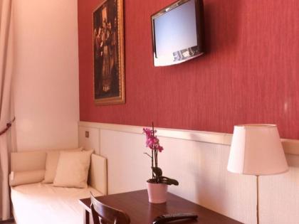 Dnb House Hotel - image 13