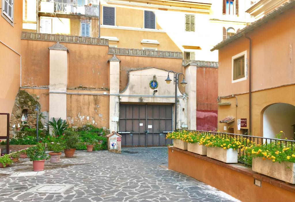 Dnb House Hotel - image 2