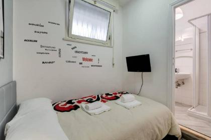 Rome Apartment with terrace Autonomous - image 12