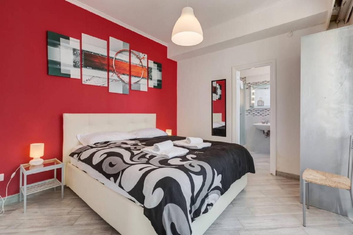 Rome Apartment with terrace Autonomous - image 2