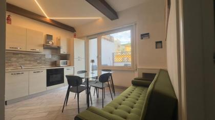 Rome Apartment with terrace Autonomous - image 4