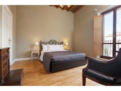Apartment Via Giulia - image 3