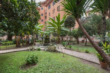 Vatican White Domus - image 1