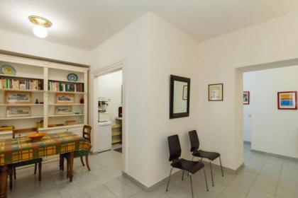 Vatican Apartment - image 15