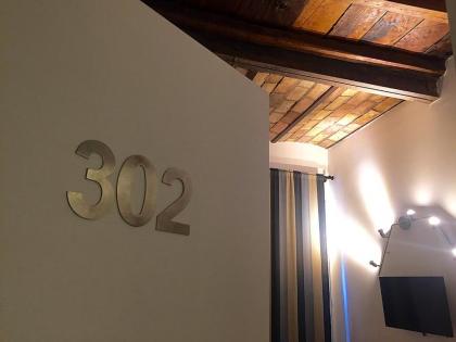 Giuturna Boutique Hotel - image 18