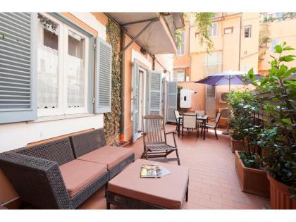 Apartment Via Farina - image 14