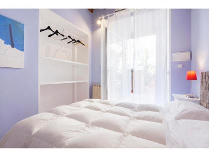Apartment Via Farina - image 20