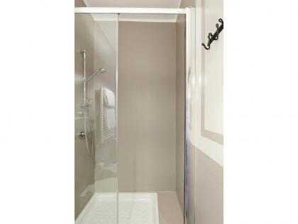 Apartment Via Farina - image 8