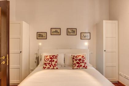 Piccolo Trevi Suites - image 1