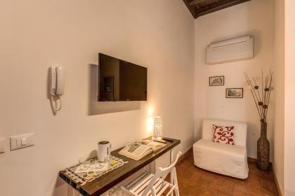 Piccolo Trevi Suites - image 13