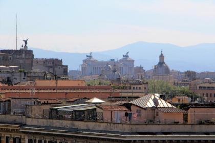 La Rosa del Vaticano Luxury Apartment - image 20