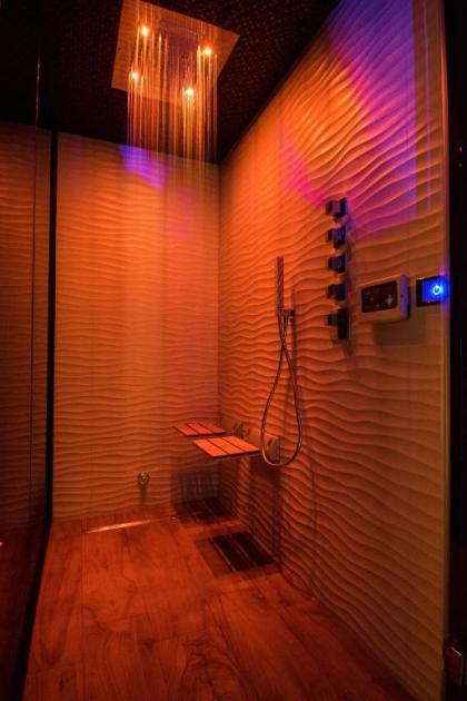 Roma Luxus Hotel - image 10
