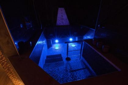 Roma Luxus Hotel - image 14