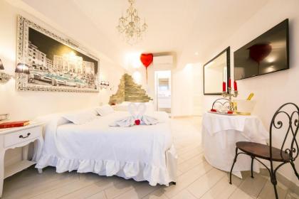 Suites Roma Tiburtina Elegance - image 18